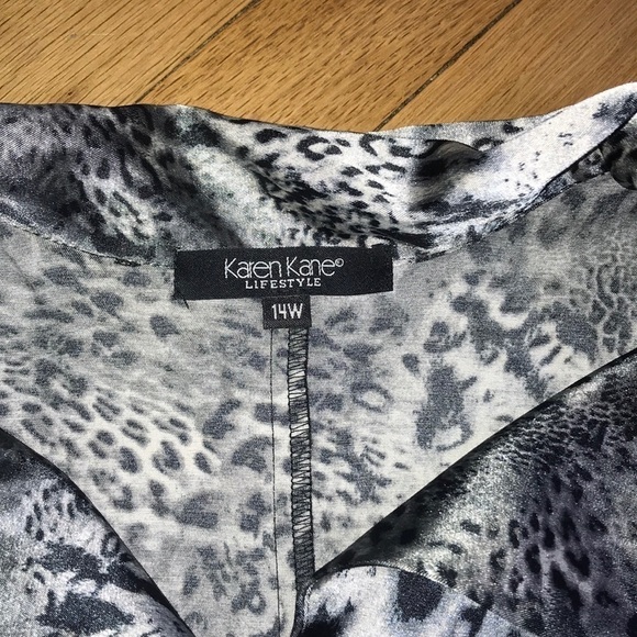 Karen Kane Plus 14W Animal Print Button Down Blouse Black Silver - Picture 2 of 6
